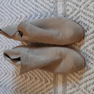 Dolce Vita booties size 8